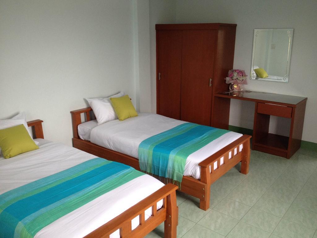 Appartamento Baan Mitreejit Surat Thani Camera foto